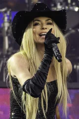 Shania Twain &ndash; That Don't Impress Me Much cover